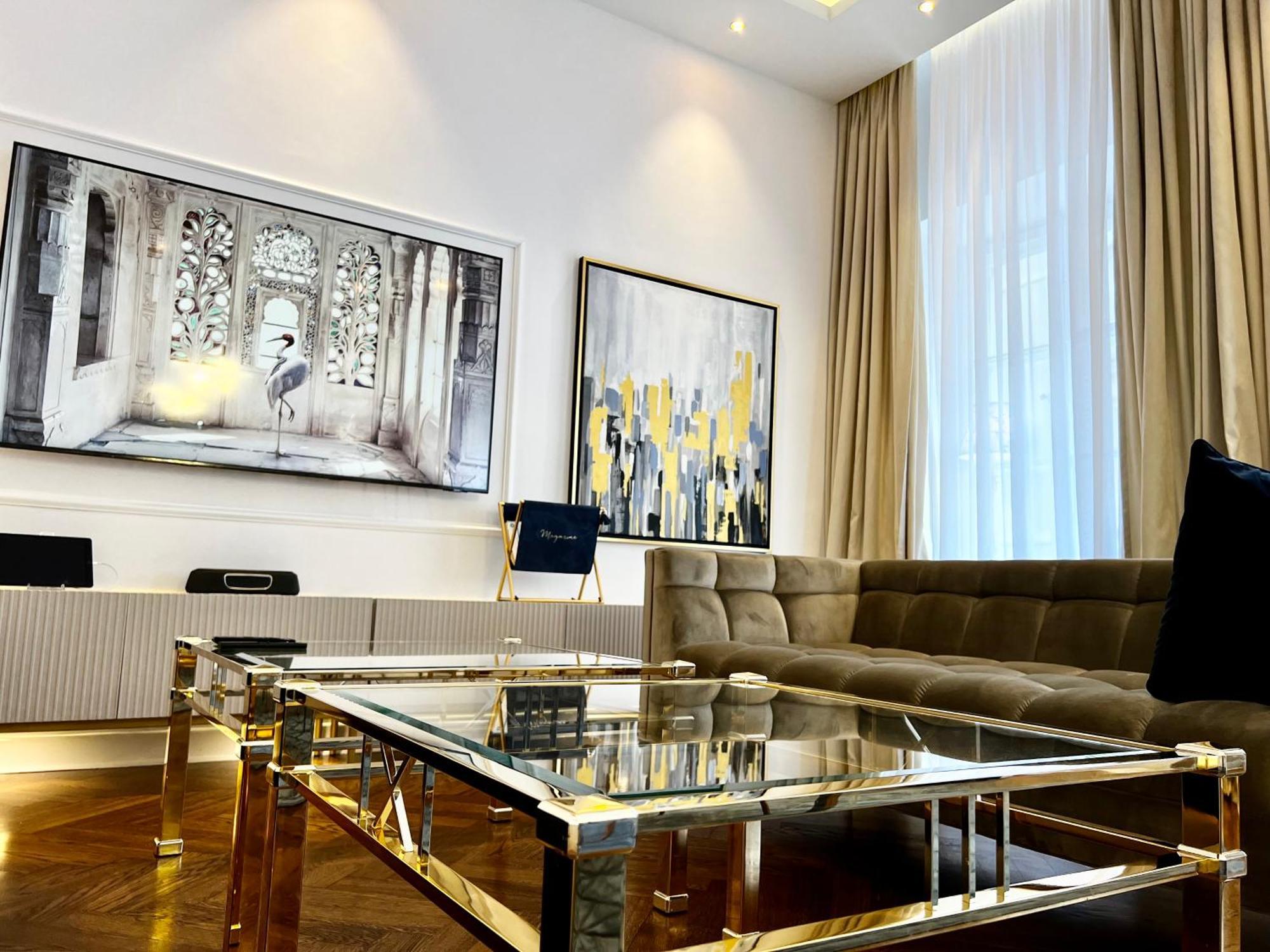 Luxury Apartments Mondrian Market Square III Warsaw Bilik gambar