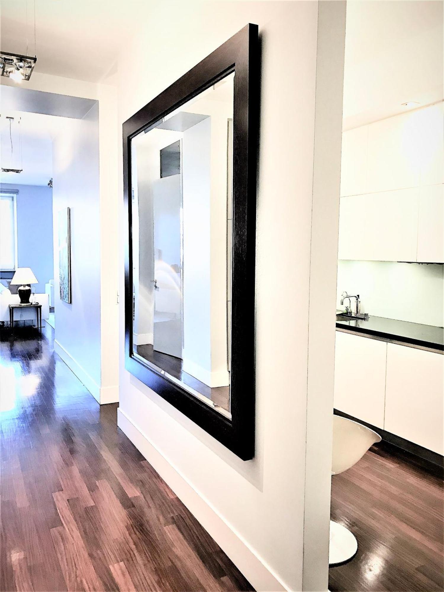 Luxury Apartments Mondrian Market Square III Warsaw Bilik gambar