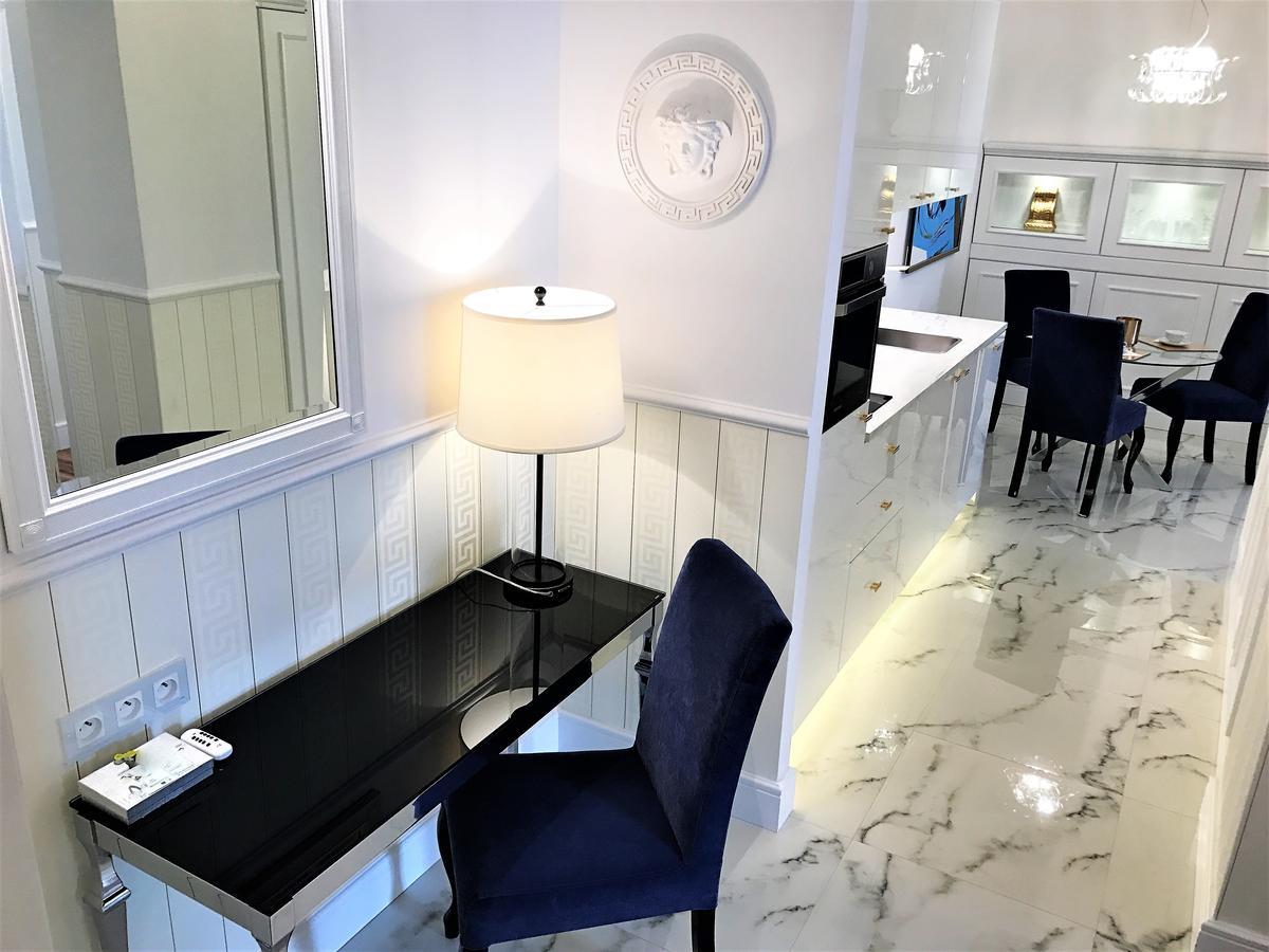 Luxury Apartments Mondrian Market Square III Warsaw Luaran gambar