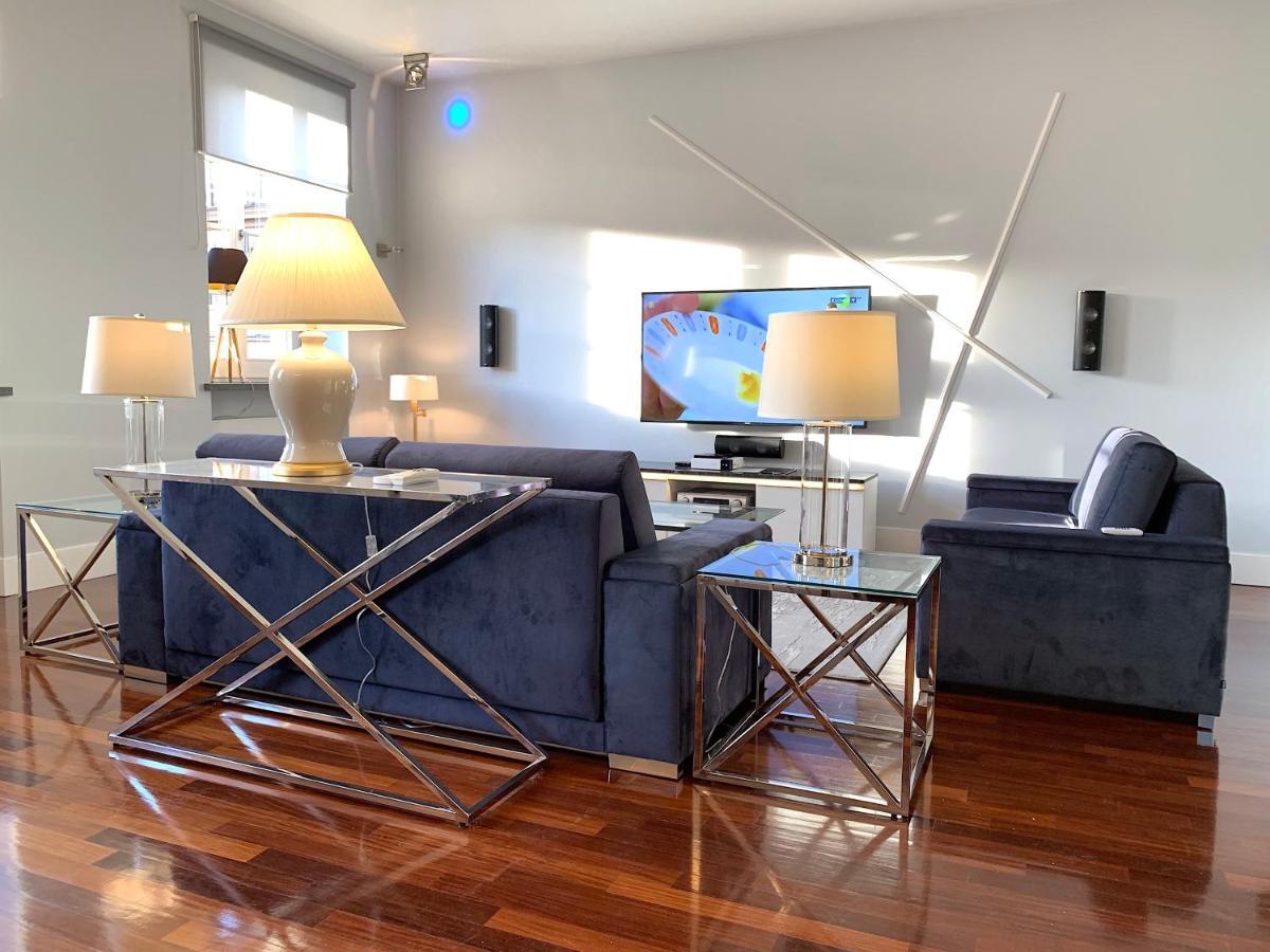 Luxury Apartments Mondrian Market Square III Warsaw Luaran gambar